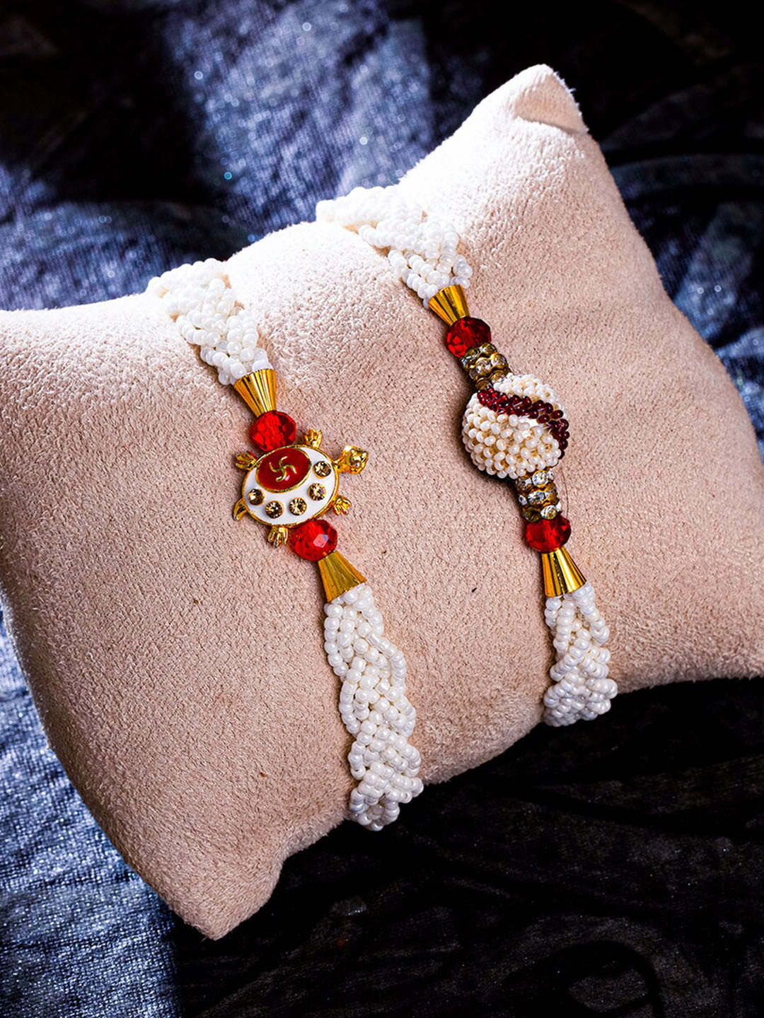 

Sukkhi Rakhi 3 Pieces Red Gold Plated Turtle Rakhi Combo