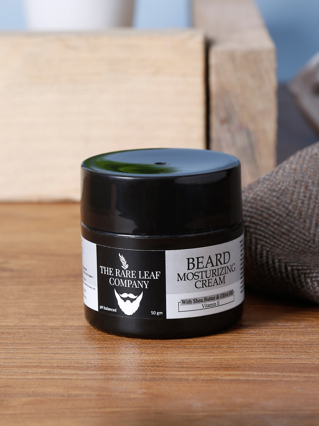 

THE RARE LEAF COMPANY Men Beard Mosturizing Cream 50gm, White