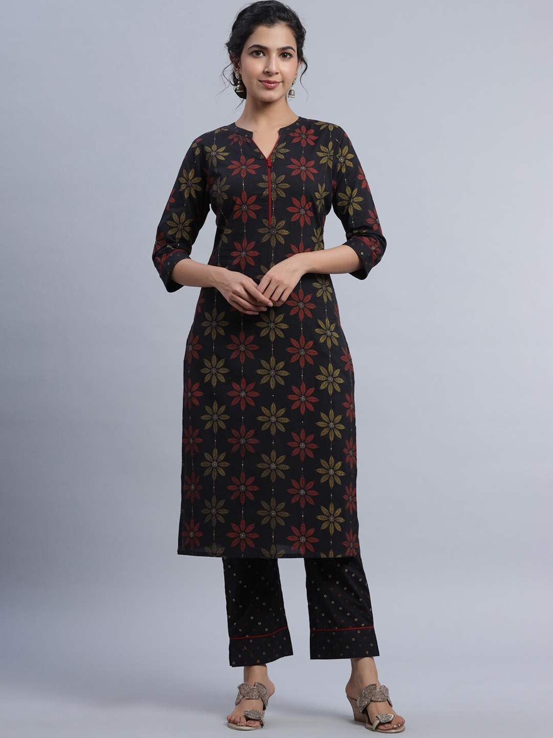 

Indian Virasat Women Black Floral Printed Pure Cotton Kurta with Trousers