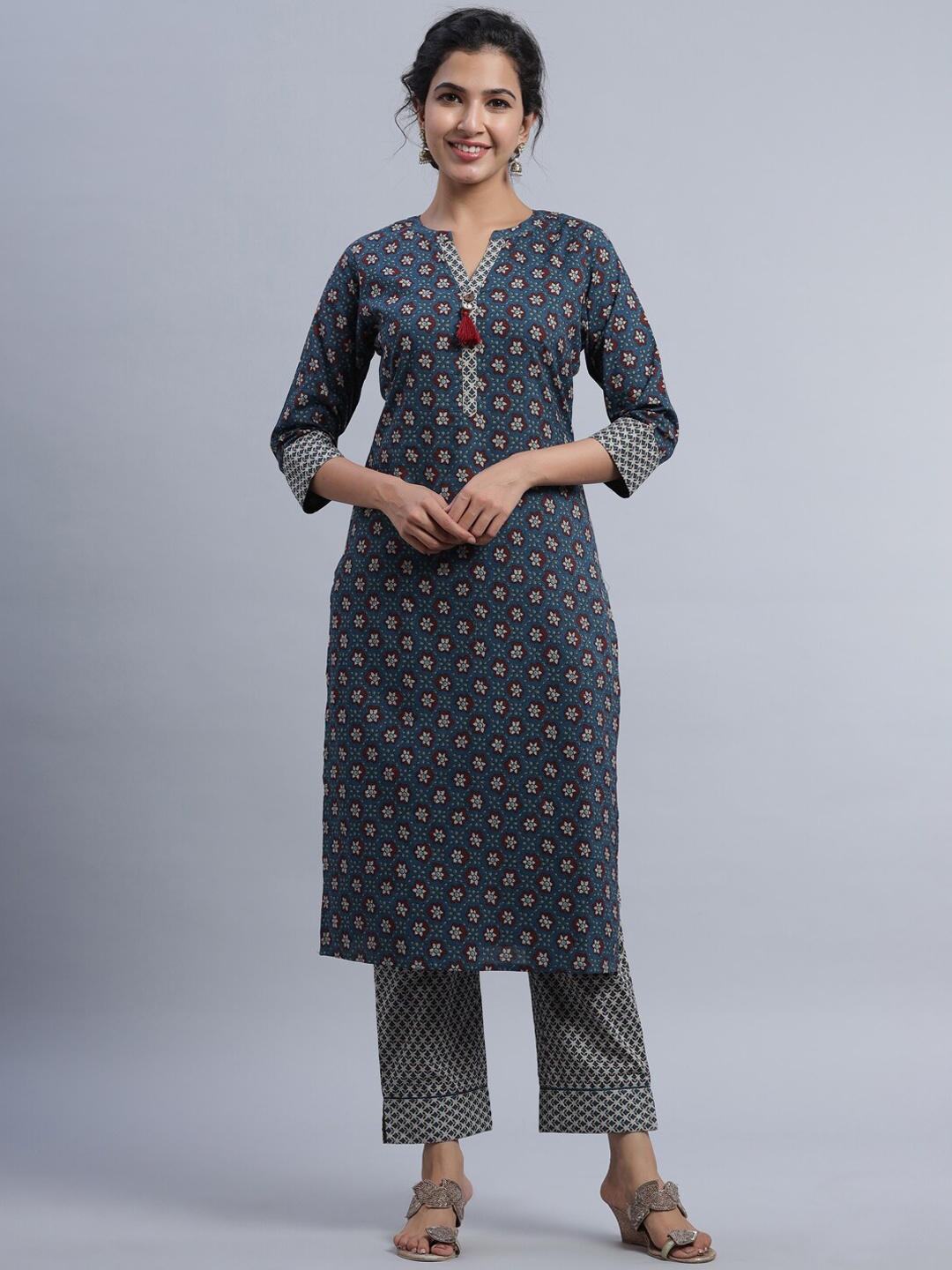 

Indian Virasat Women Blue Ethnic Motifs Printed Pure Cotton Kurta With Trousers