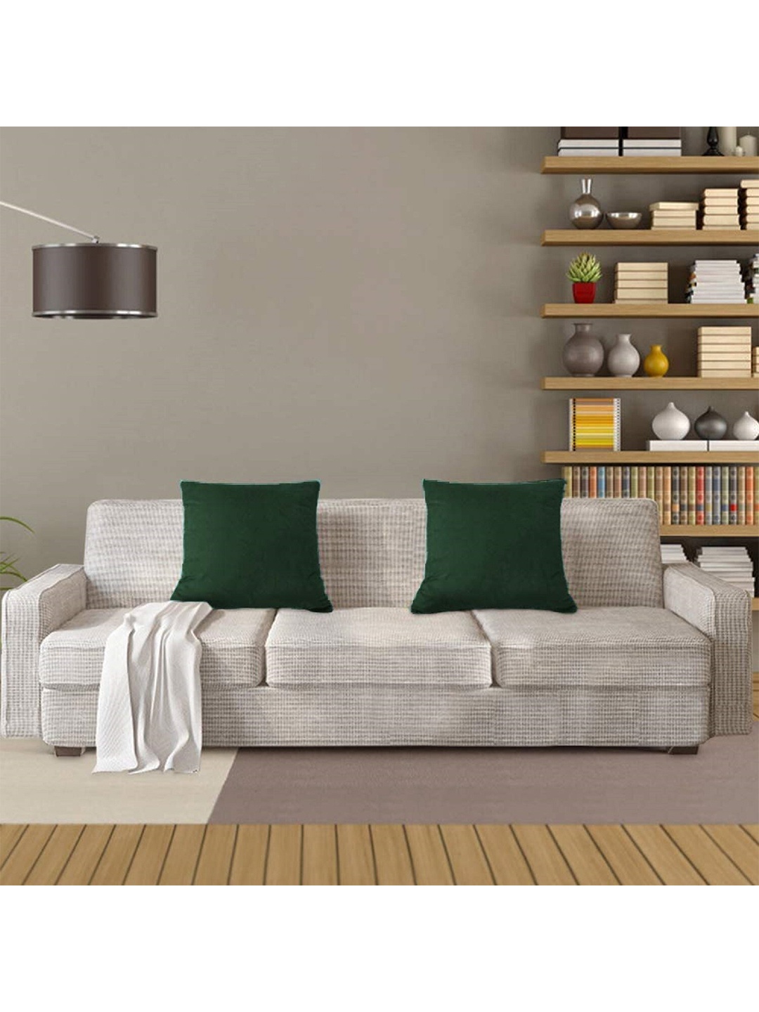 

Pum Green Set of 2 Velvet 18" x 18" Square Cushion Covers