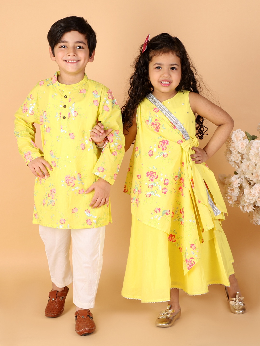 

LIL DRAMA Boys Yellow Floral Printed Pure Cotton Kurta with Pyjama