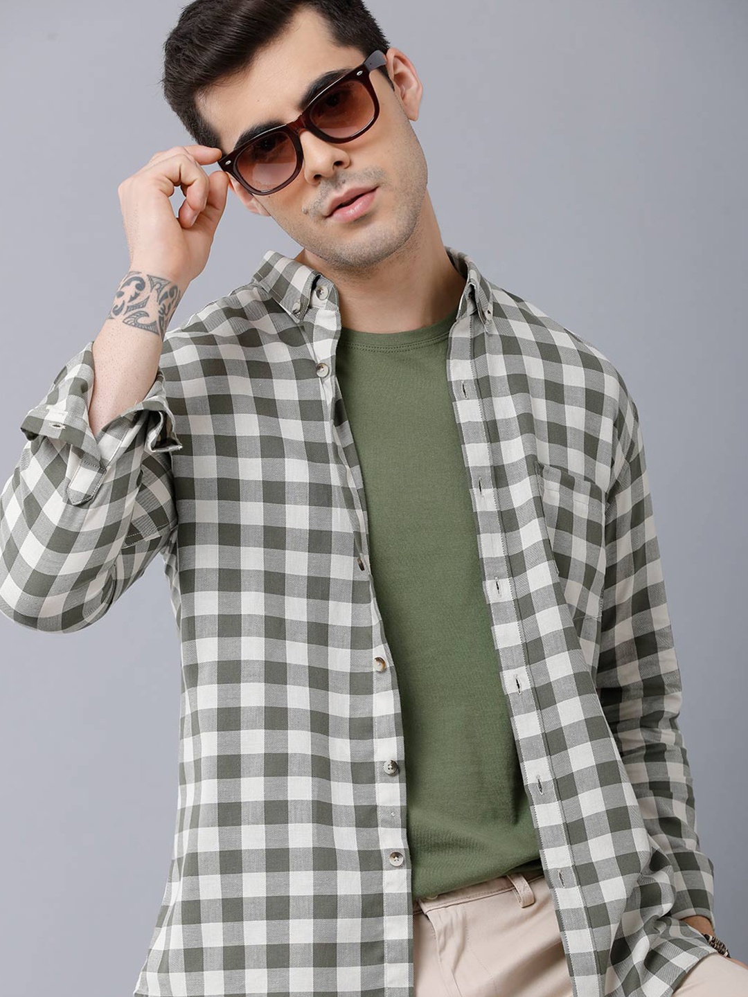 

YOVISH Men Olive Green Smart Slim Fit Checked Casual Shirt
