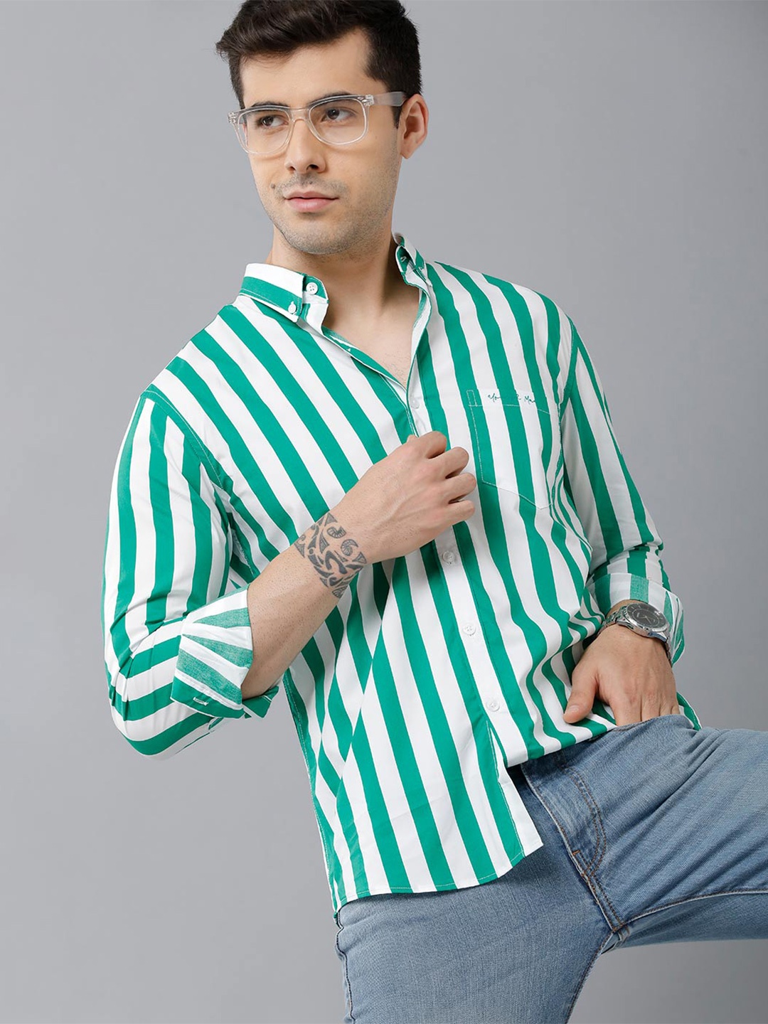 

YOVISH Men Green Smart Slim Fit Striped Casual Shirt