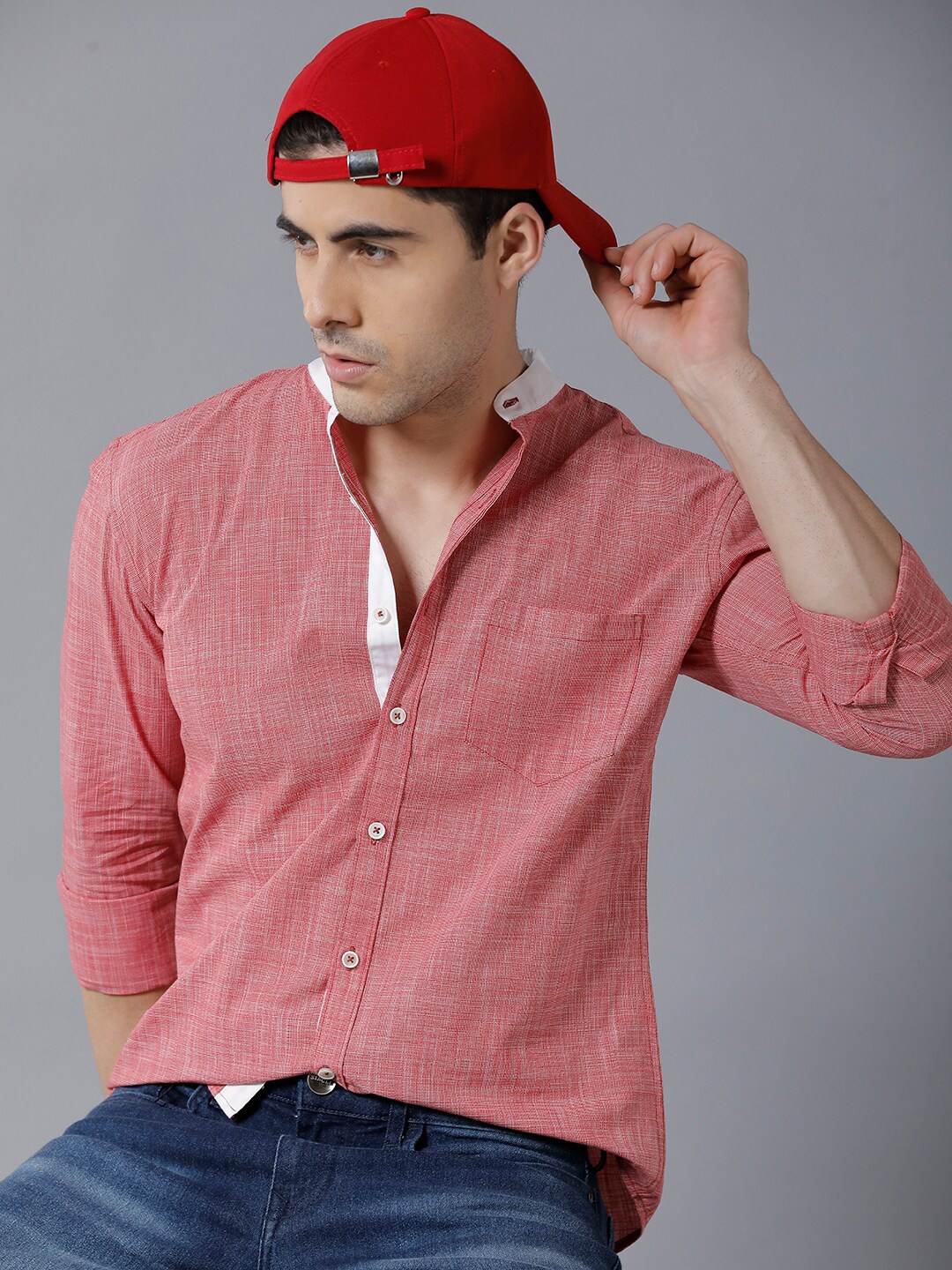 

YOVISH Men Pink Solid Smart Slim Fit Casual Shirt