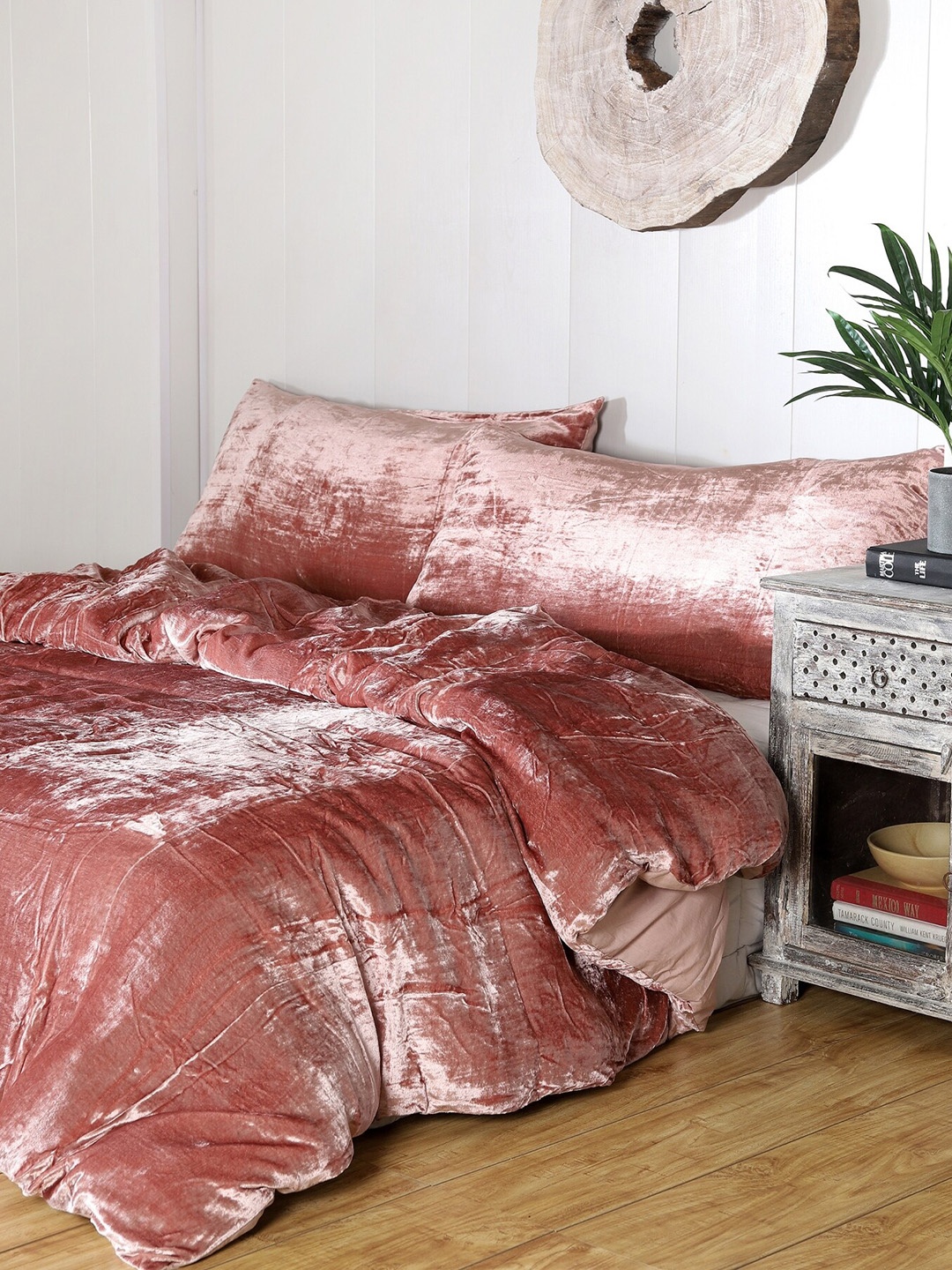 

HANDICRAFT PALACE Rose-Colored Solid Duvet Cover With 2 Pillow Covers, Rose gold
