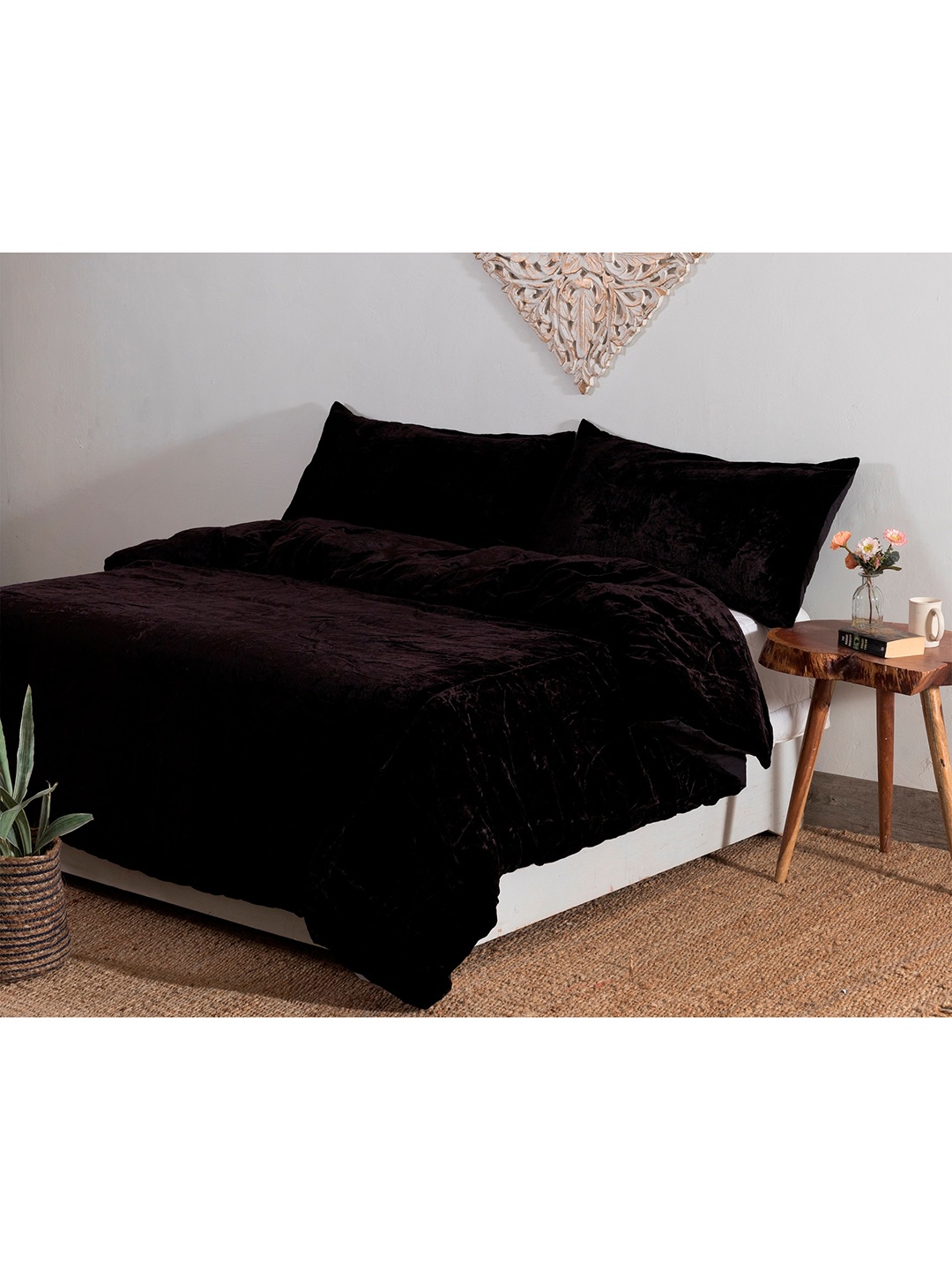 

HANDICRAFT PALACE Black Solid Velvet Double Queen Duvet Cover With 2 Pillow Covers