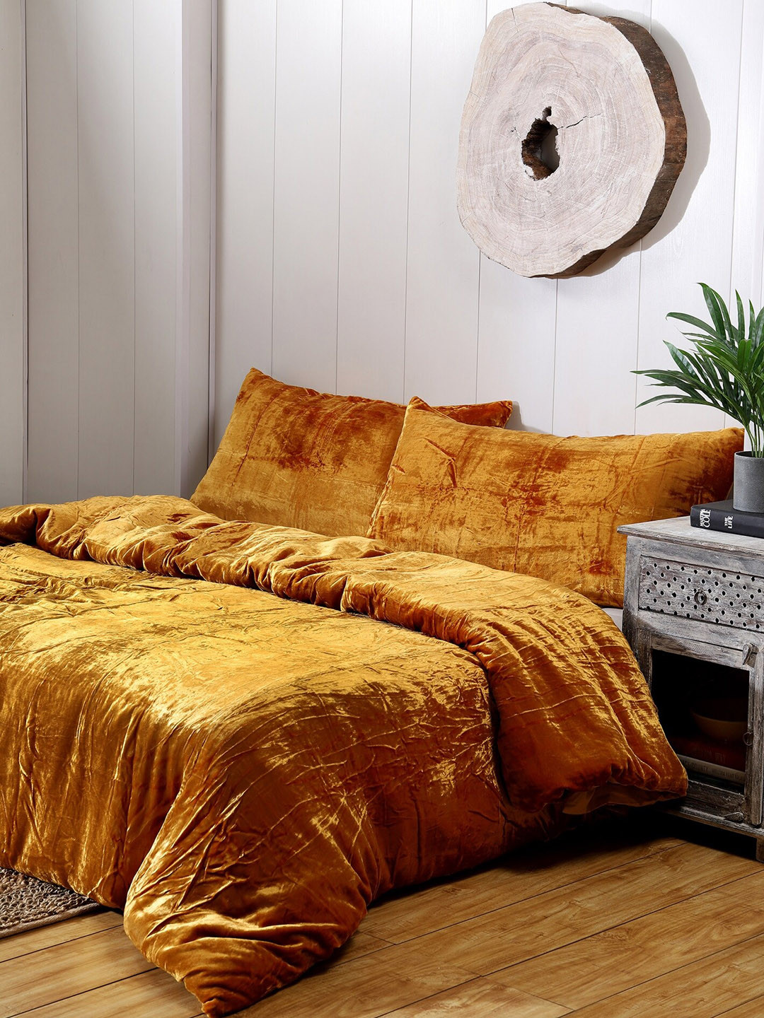 

HANDICRAFT PALACE Gold-Colored Solid Velvet Double Queen Duvet Cover With 2 Pillow Covers