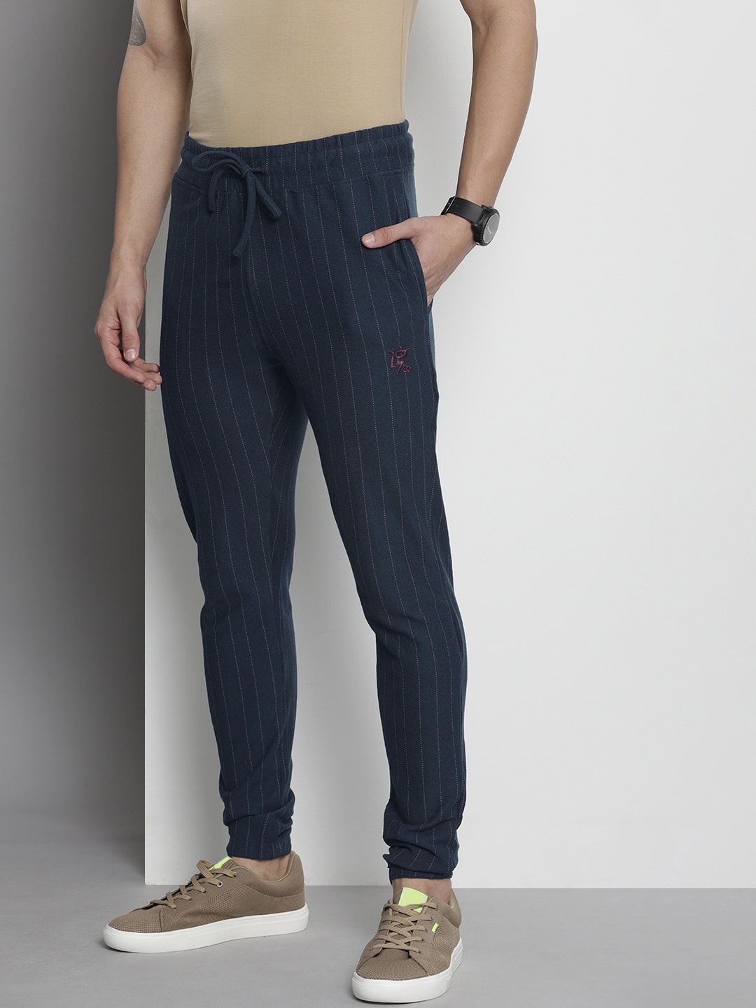 

The Indian Garage Co Men Navy Blue Striped Joggers