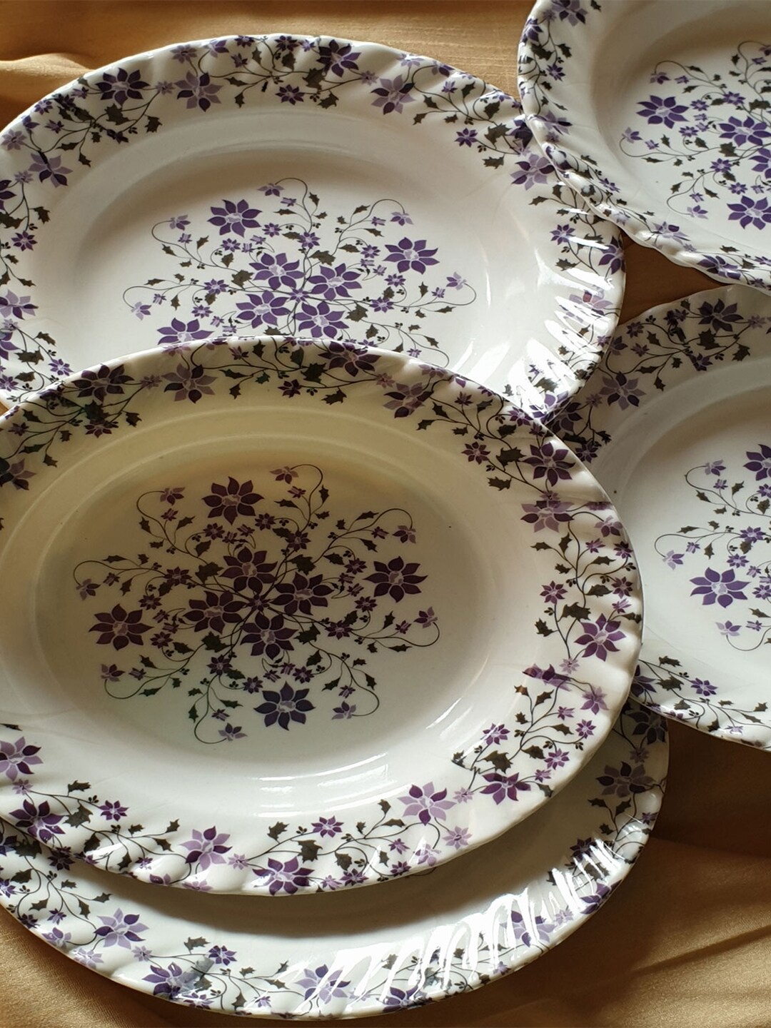 

Gallery99 White & Blue 6 Pieces Printed Melamine Glossy Plates