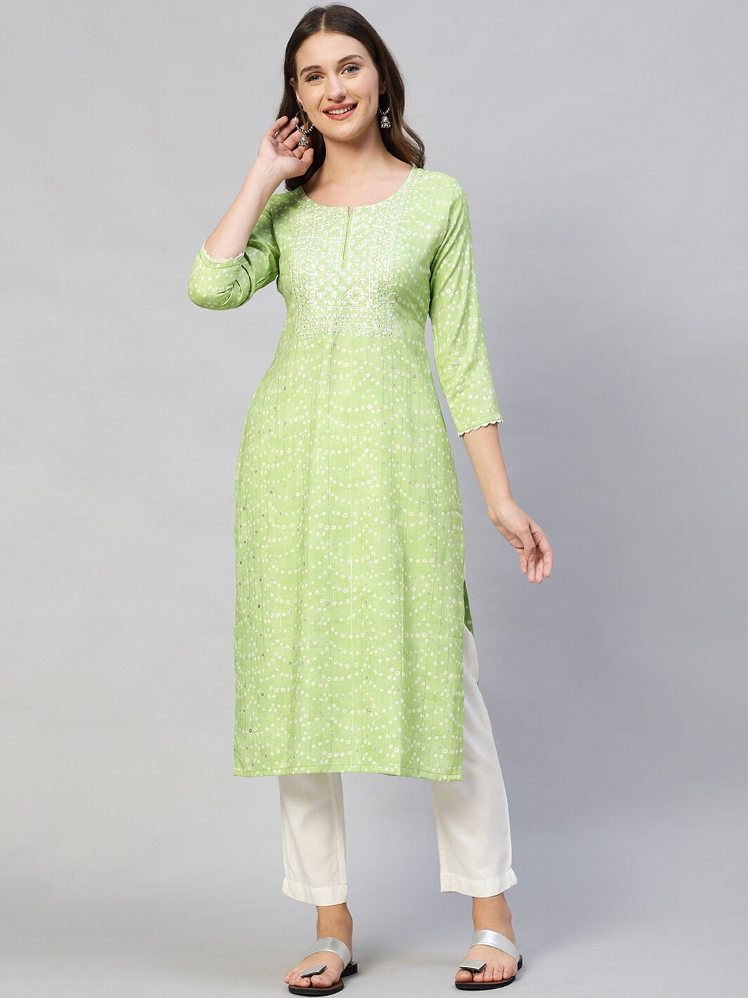 

FASHOR Women Green Embroidered Thread Work Kurta