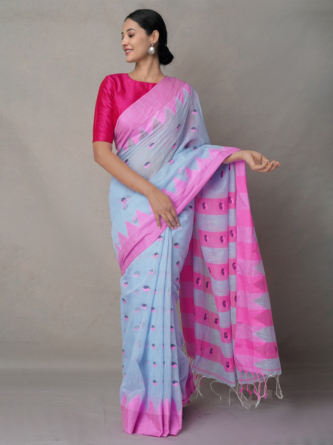 

Unnati Silks Women Blue & Pink Woven Design Bengal Linen Blend Jamdani Saree