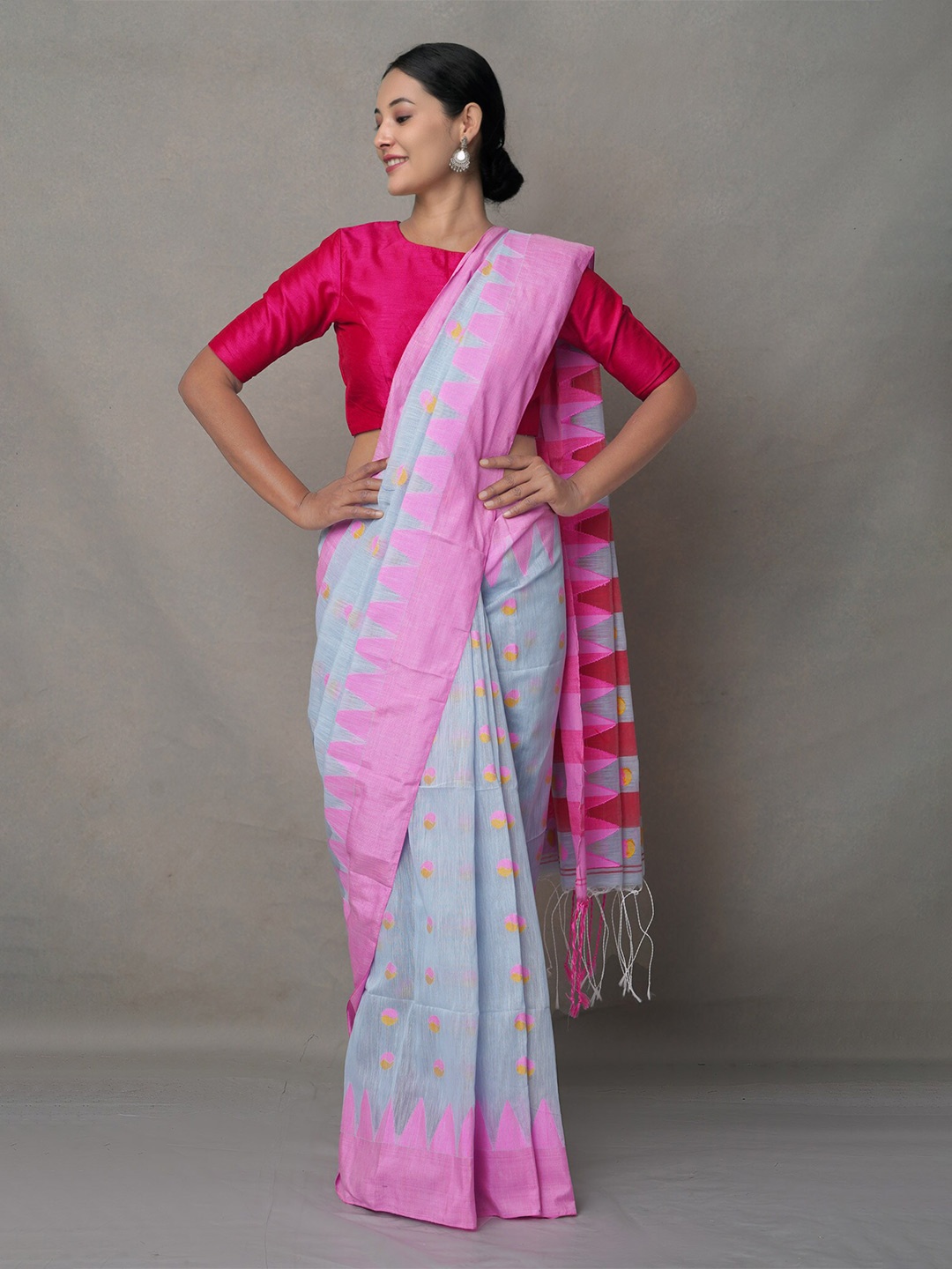 

Unnati Silks Grey & Pink Woven Design Linen Blend Jamdani Saree