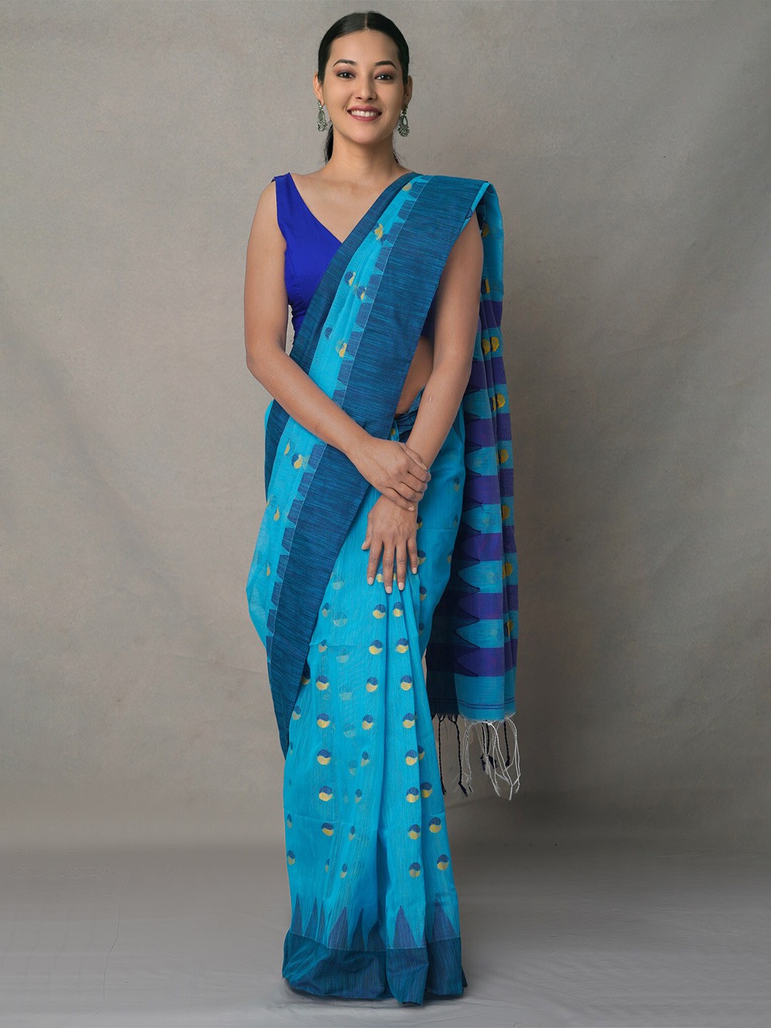 

Unnati Silks Blue & Gold-Toned Woven Design Linen Blend Jamdani Saree