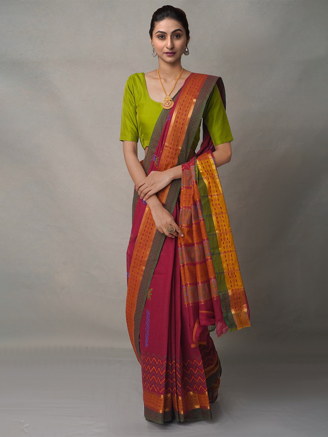 

Unnati Silks Maroon & Gold-Toned Ethnic Motifs Zari Pure Cotton Mangalagiri Saree