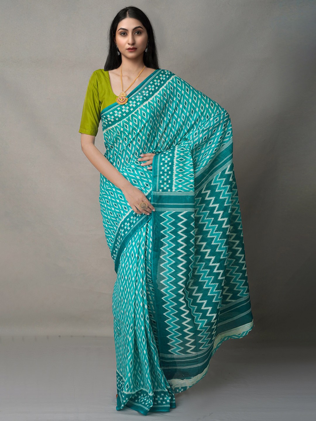 

Unnati Silks Blue & White Pure Cotton Block Print Saree