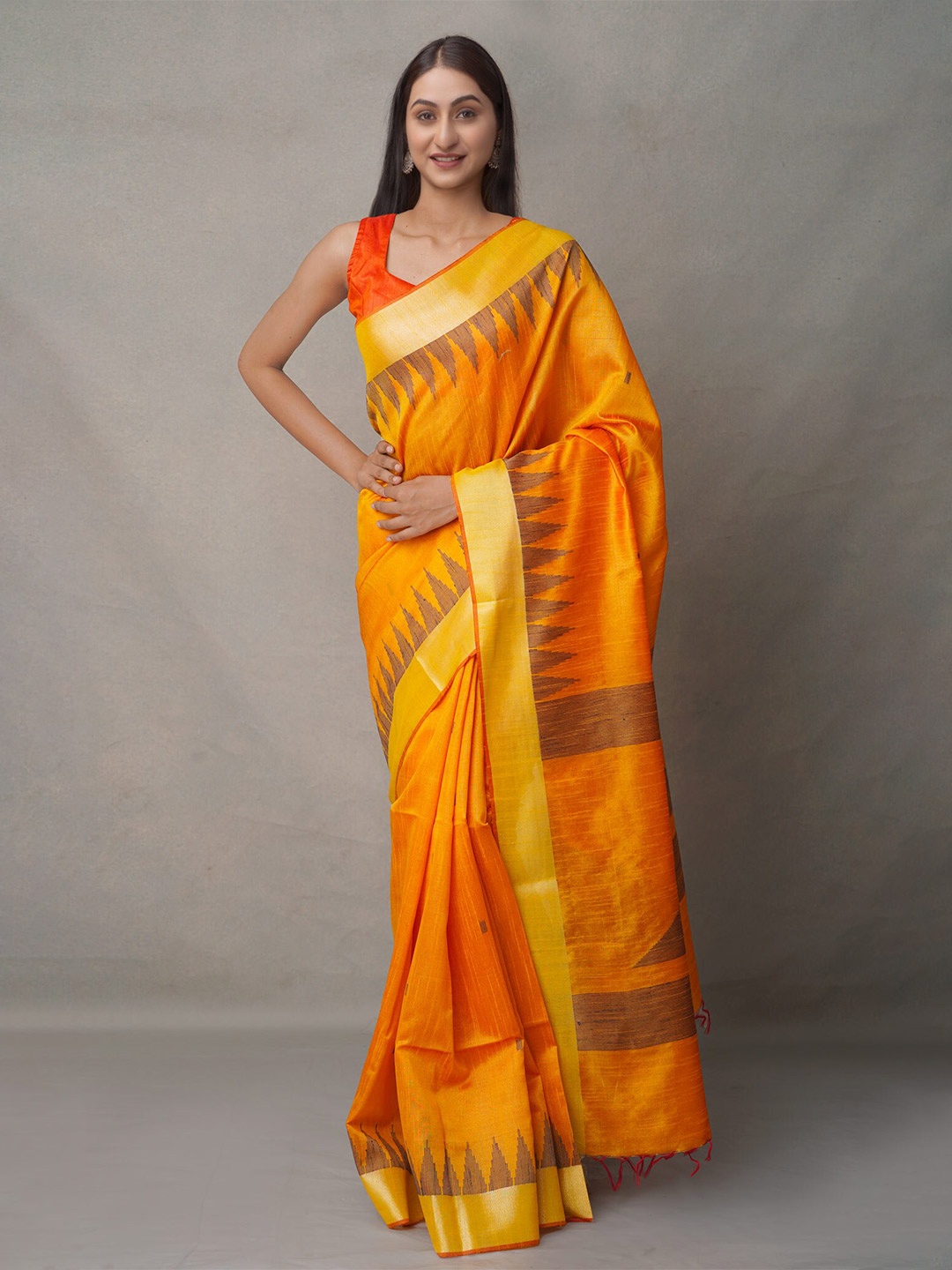 

Unnati Silks Orange & Brown Woven Design Zari Linen Blend Jamdani Saree