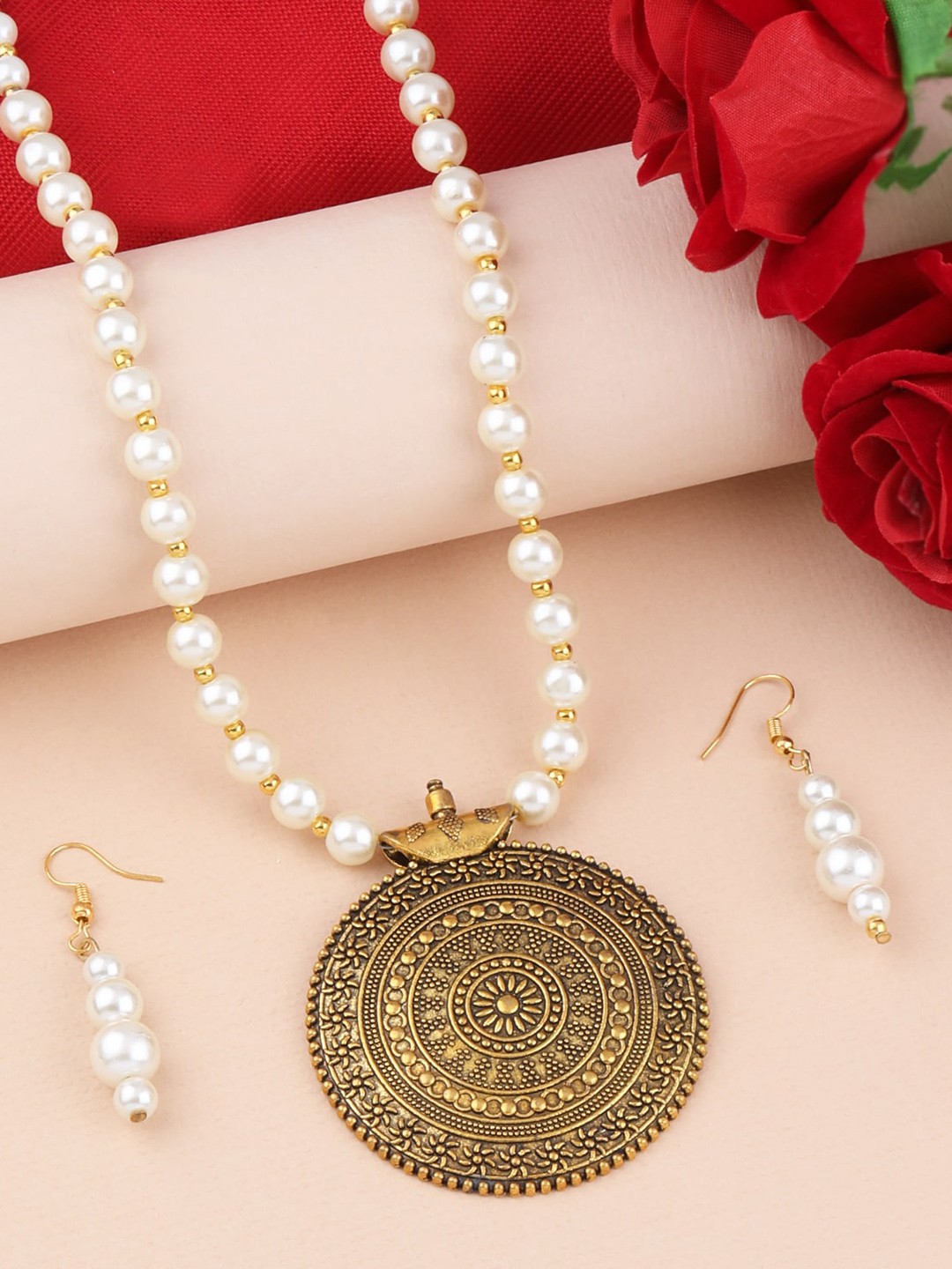 

Silver Shine Gold-Toned Artificial Beads Beaded Jewellery Set