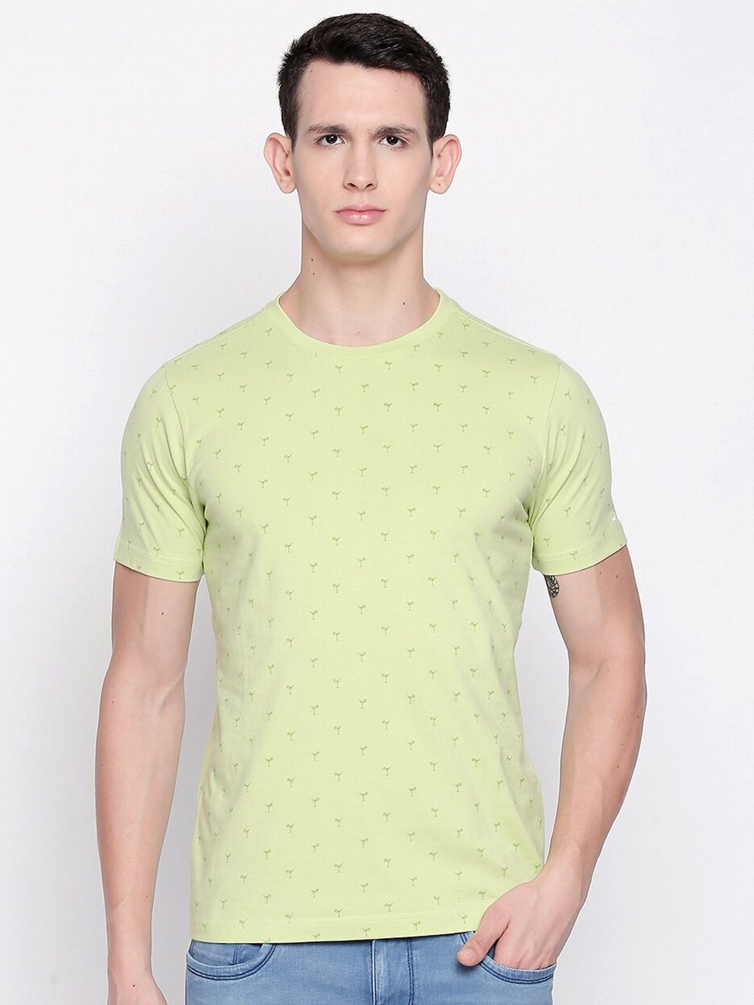 

Basics Men Green Printed Slim Fit T-shirt