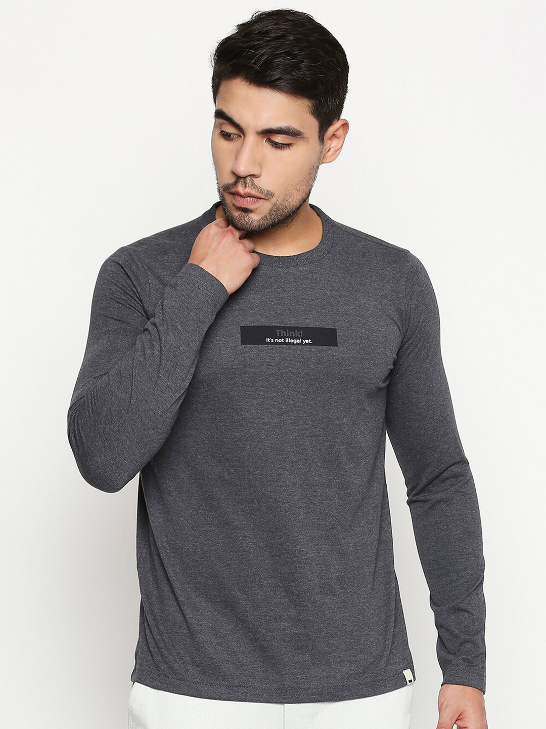 

Basics Men Grey Slim Fit T-shirt