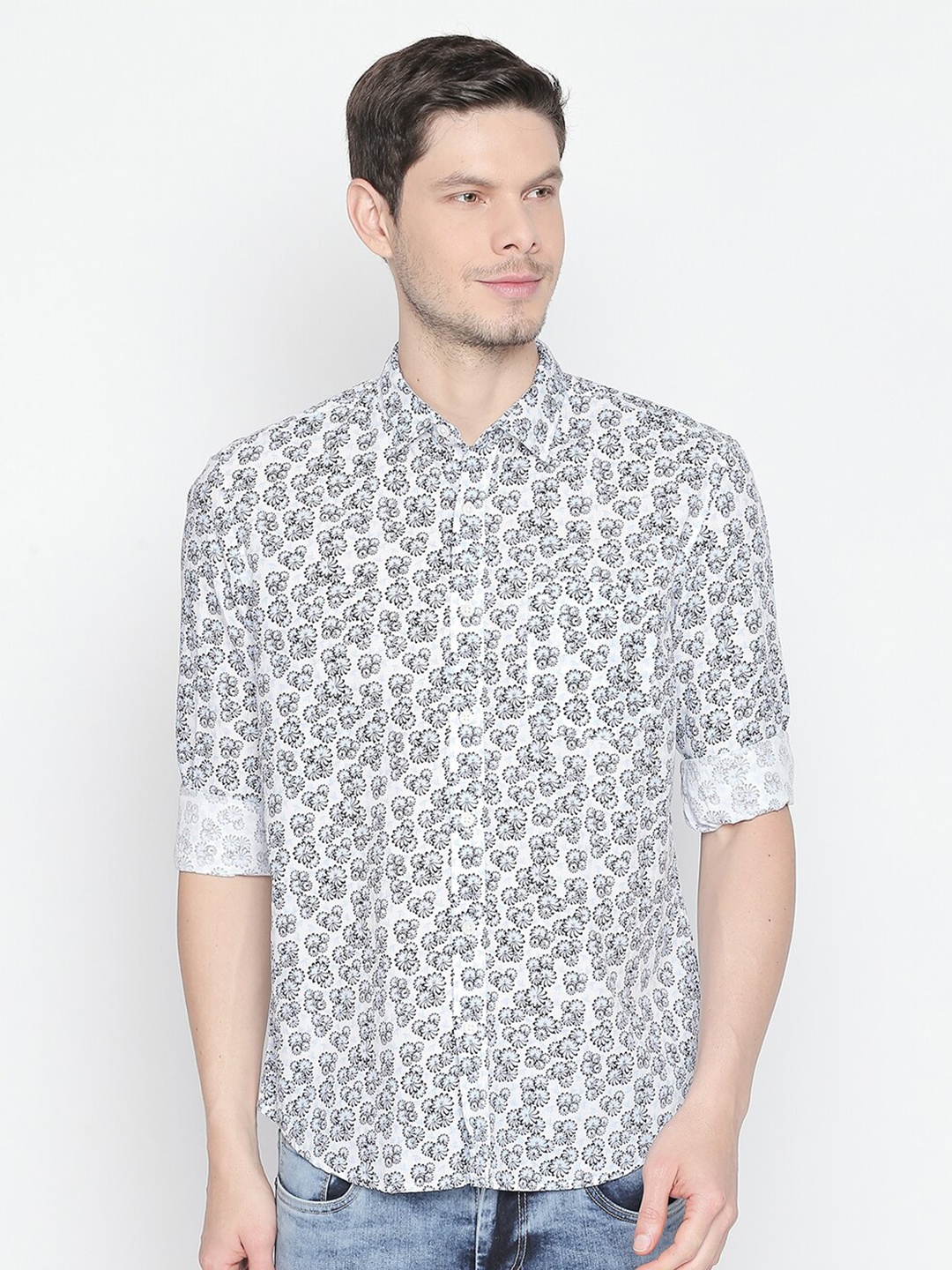 

Basics Men Blue Slim Fit Printed Casual Shirt