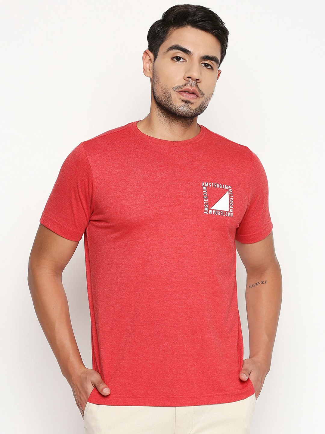 

Basics Men Red Slim Fit T-shirt