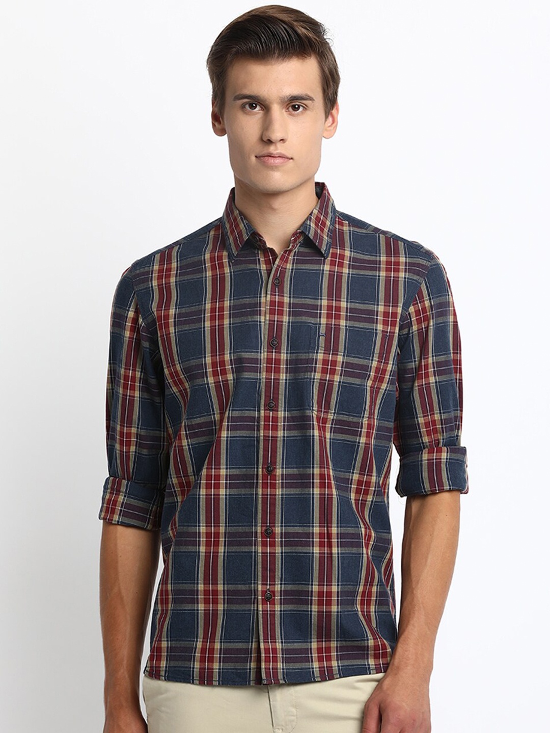 

Basics Men Blue Slim Fit Checked Casual Shirt