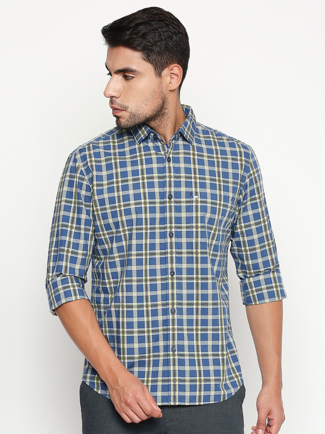 

Basics Men Blue Checked Slim Fit Casual Shirt