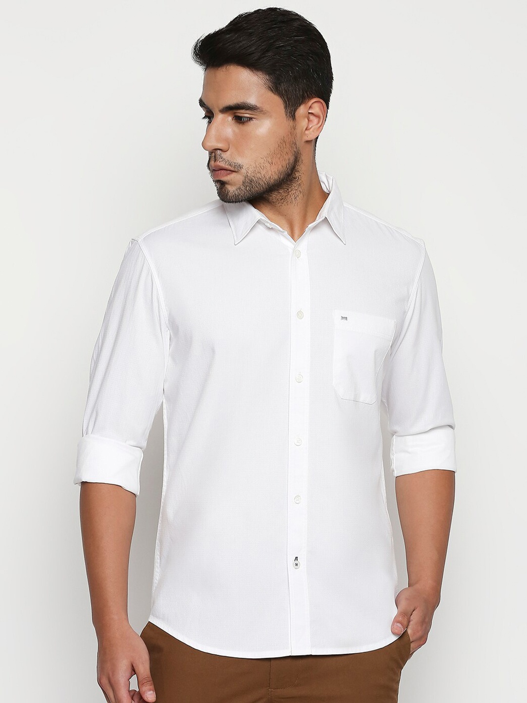 

Basics Men White Solid Slim Fit Casual Shirt