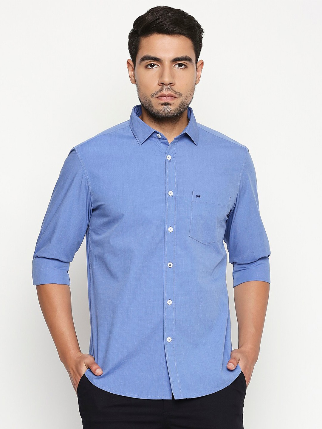 

Basics Men Blue Slim Fit Solid Cotton Casual Shirt