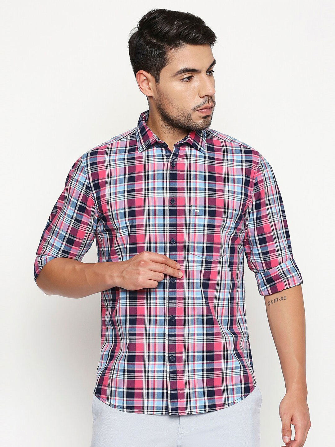 

Basics Men Pink Slim Fit Tartan Checked Casual Shirt
