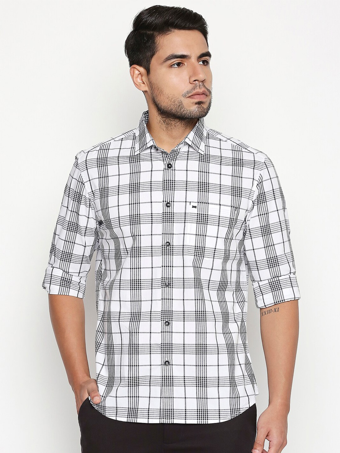 

Basics Men White Tartan Checked Cotton Slim Fit Casual Shirt