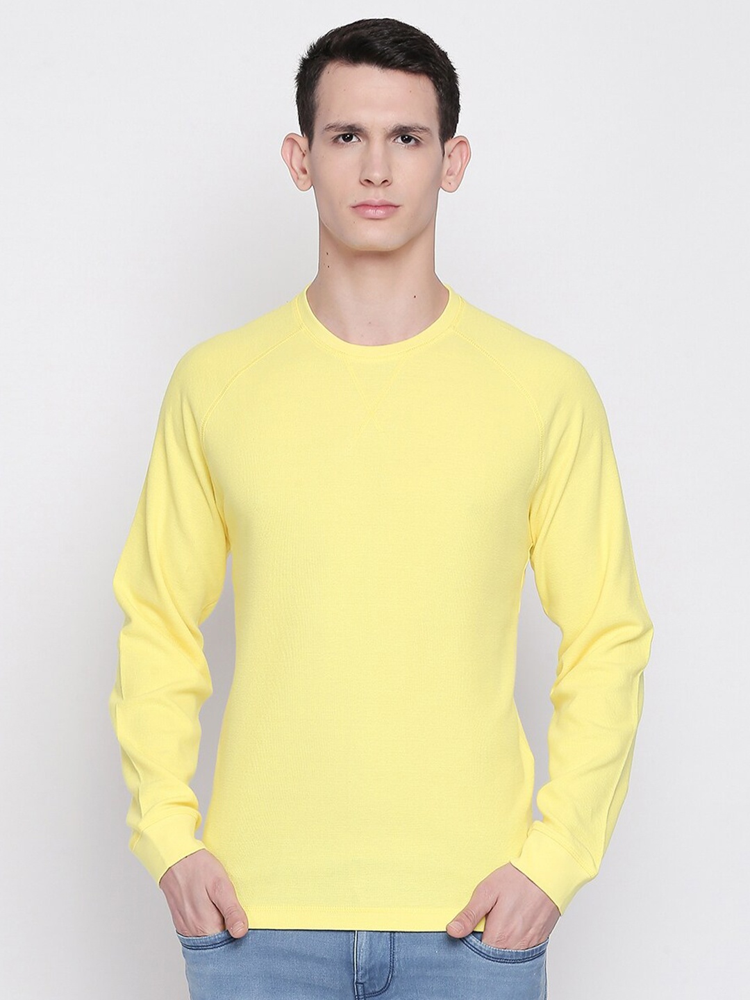 

Basics Men Yellow Slim Fit T-shirt