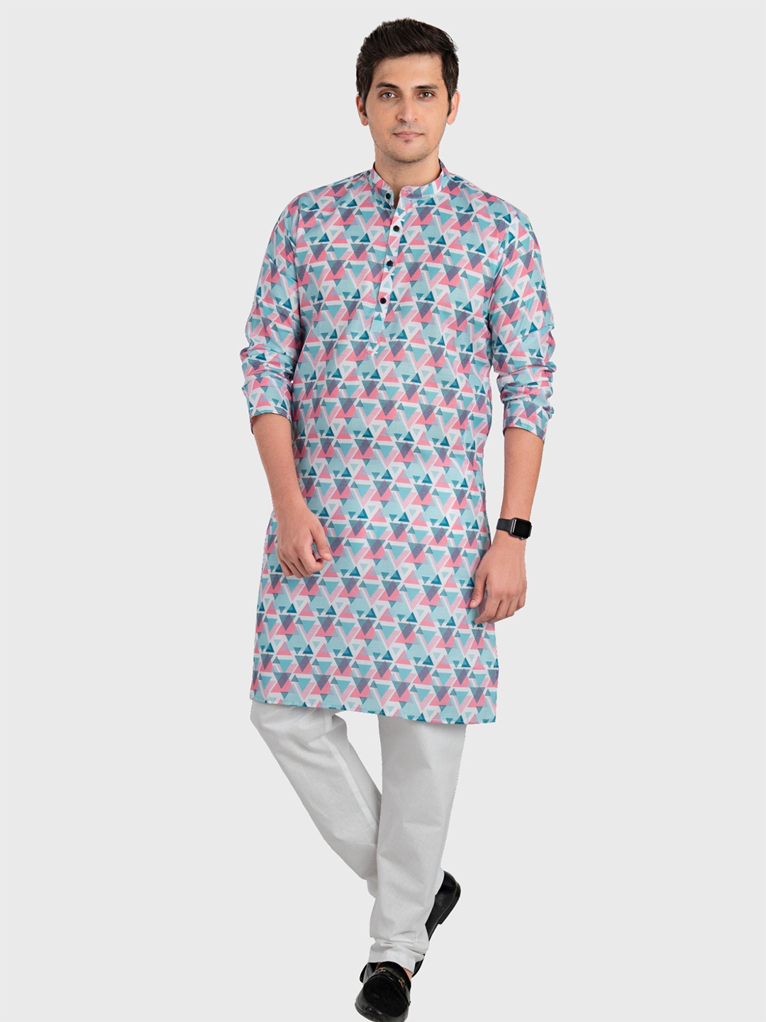 

SHIWAM ETHNIX Men White & Blue Floral Printed Kurta