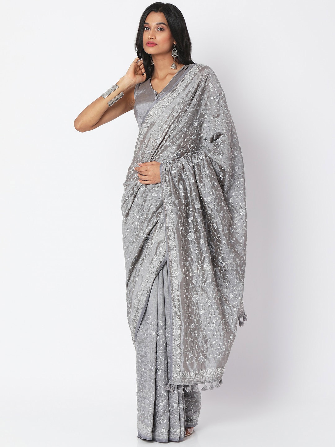 

SALWAR STUDIO Grey & White Floral Lakhnawi Work Silk Blend Saree