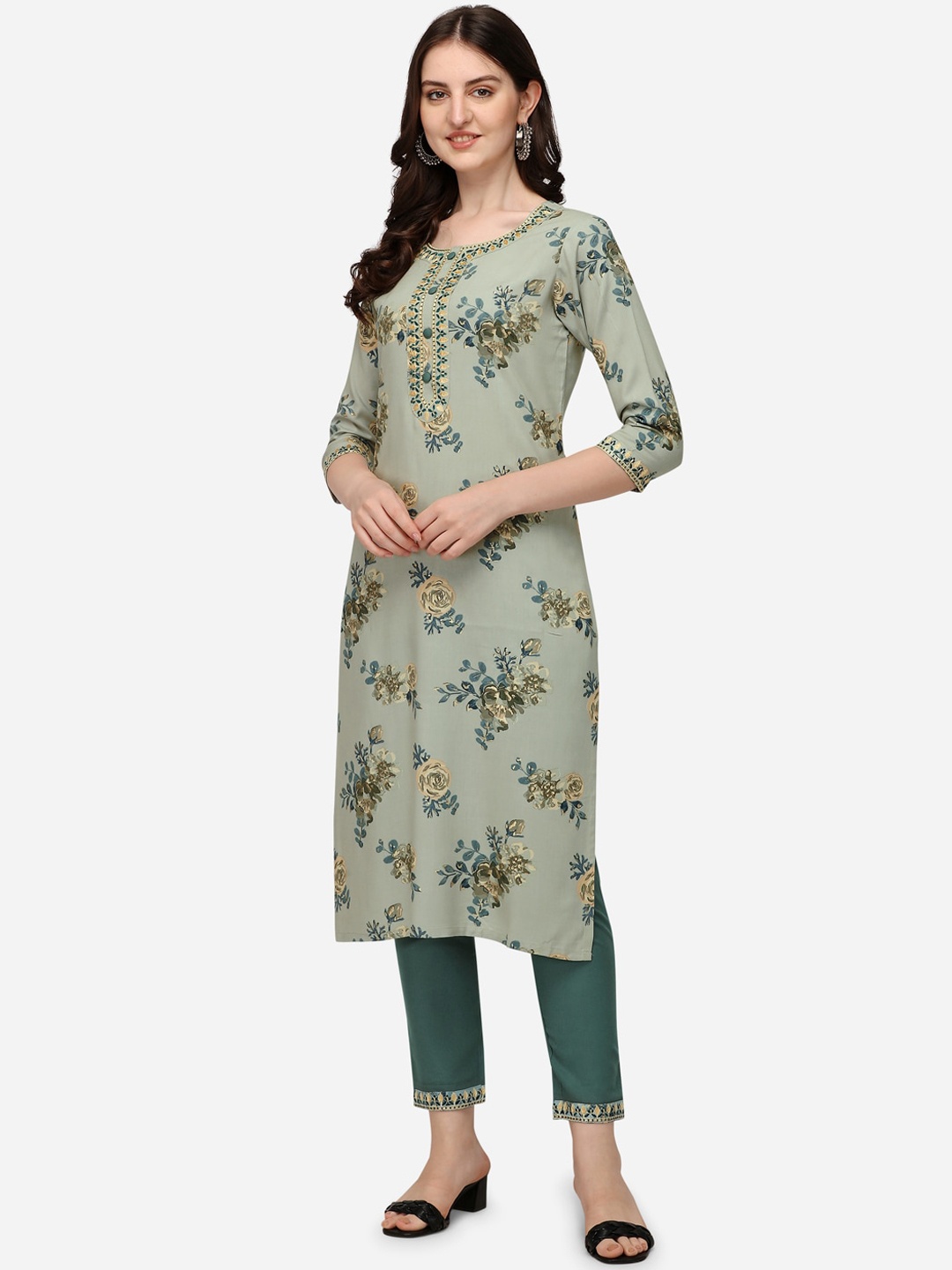 

Pure 9 Women Green Floral Printed Kurta with Trousers