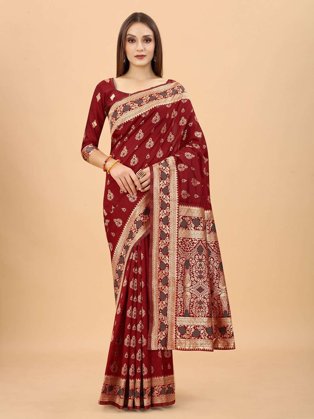 

INDI AVTAAR Women Maroon & Gold-Toned Woven Design Zari Silk Cotton Banarasi Saree