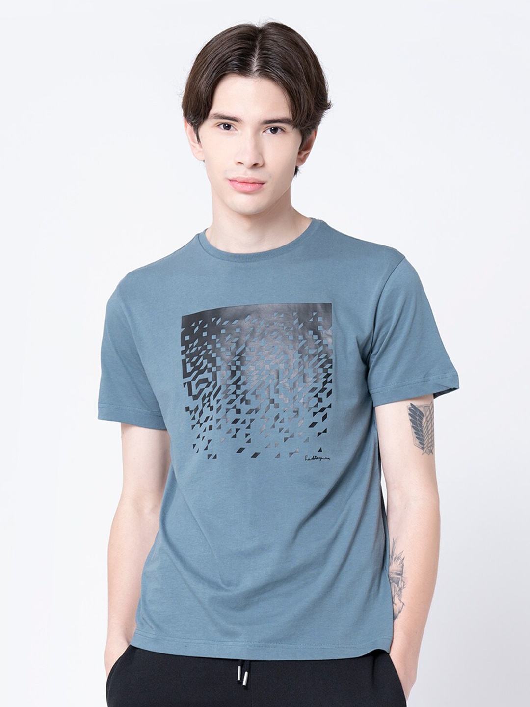 

Red Tape Men Turquoise Blue Printed T-shirt