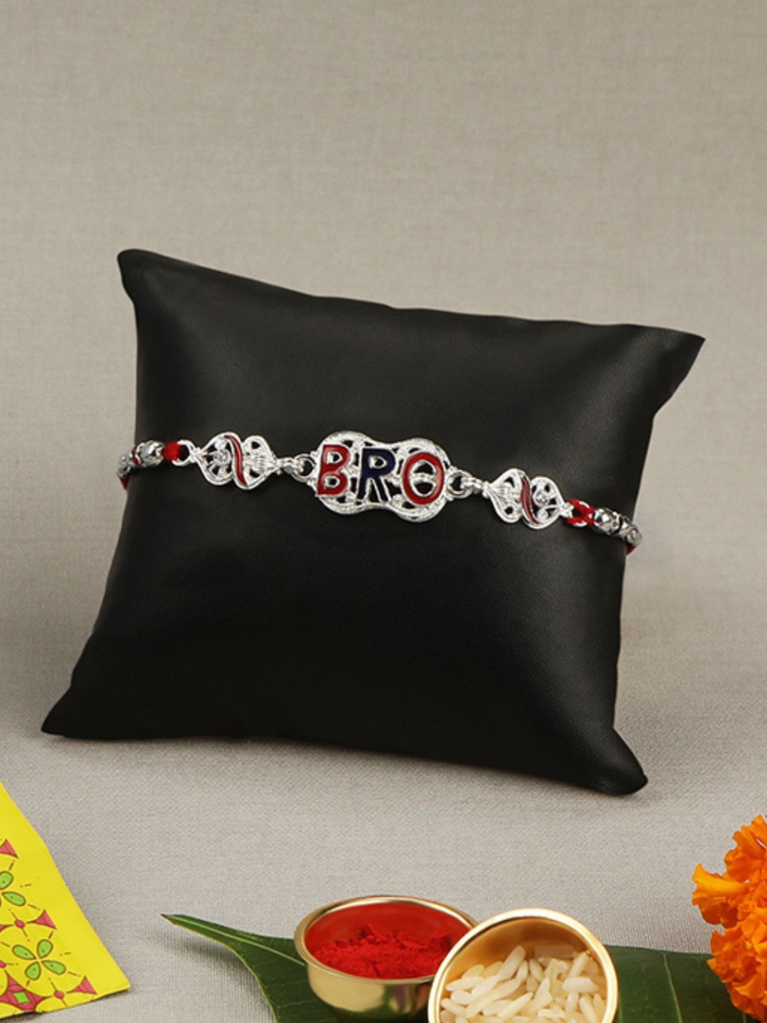 

Accessher Gift Set of 3 Silver Rakhi with Mug & Greeting Card, Red