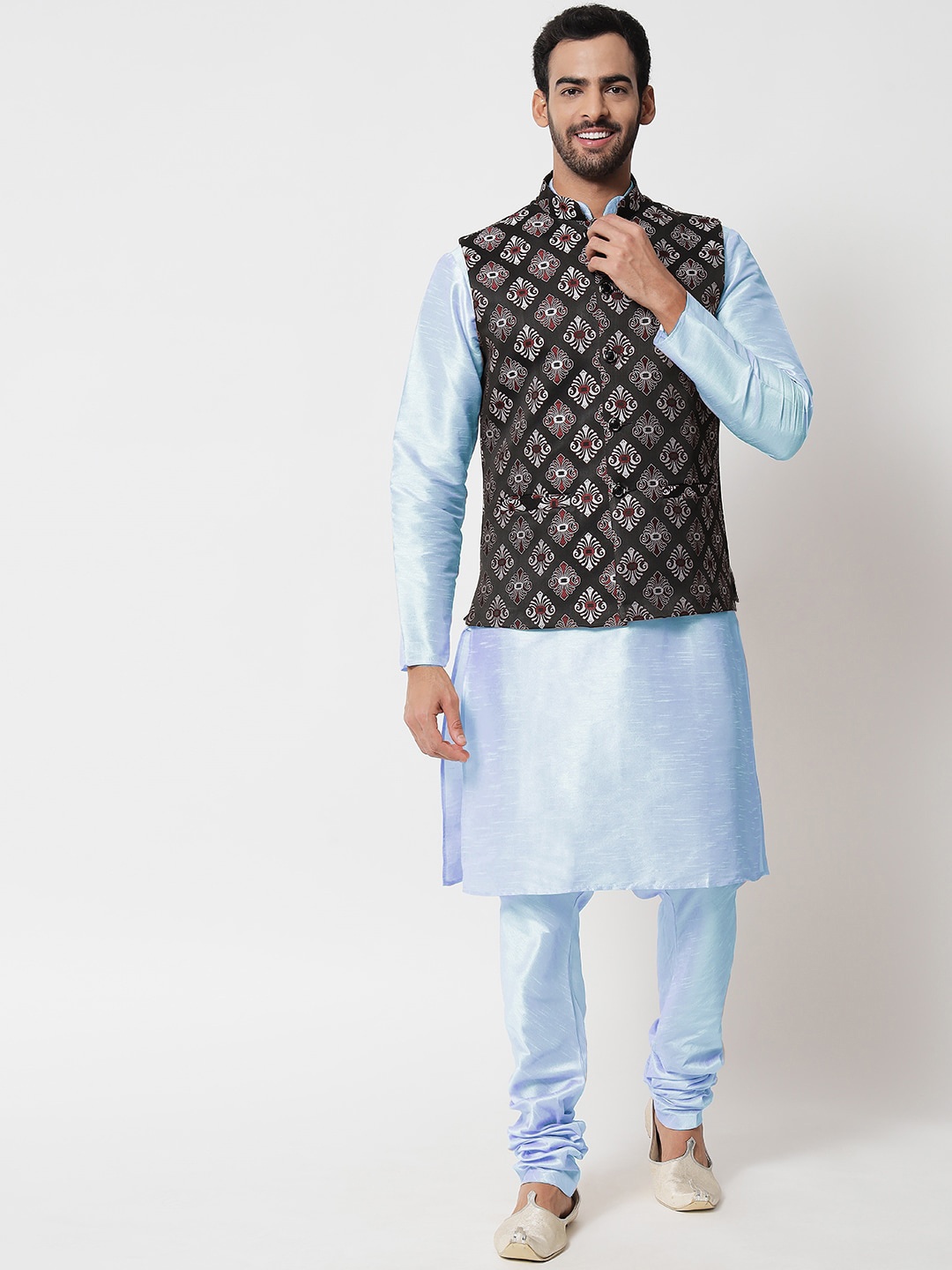 

SG LEMAN Men Black Ethnic Motifs Raw Silk Kurta with Pyjamas
