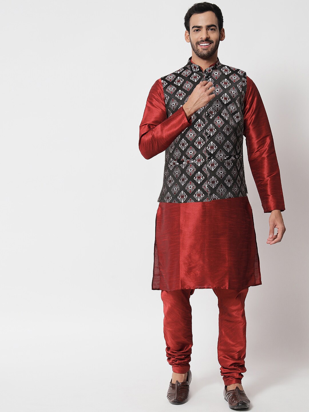 

SG LEMAN Men Maroon Raw Silk Kurta with Churidar and Nehru Jacket