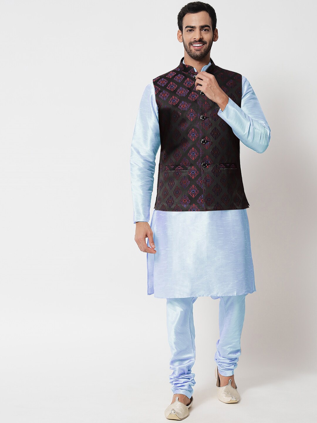 

SG LEMAN Men Blue & Maroon Raw Silk Kurta with Pyjamas and Nehru Jacket