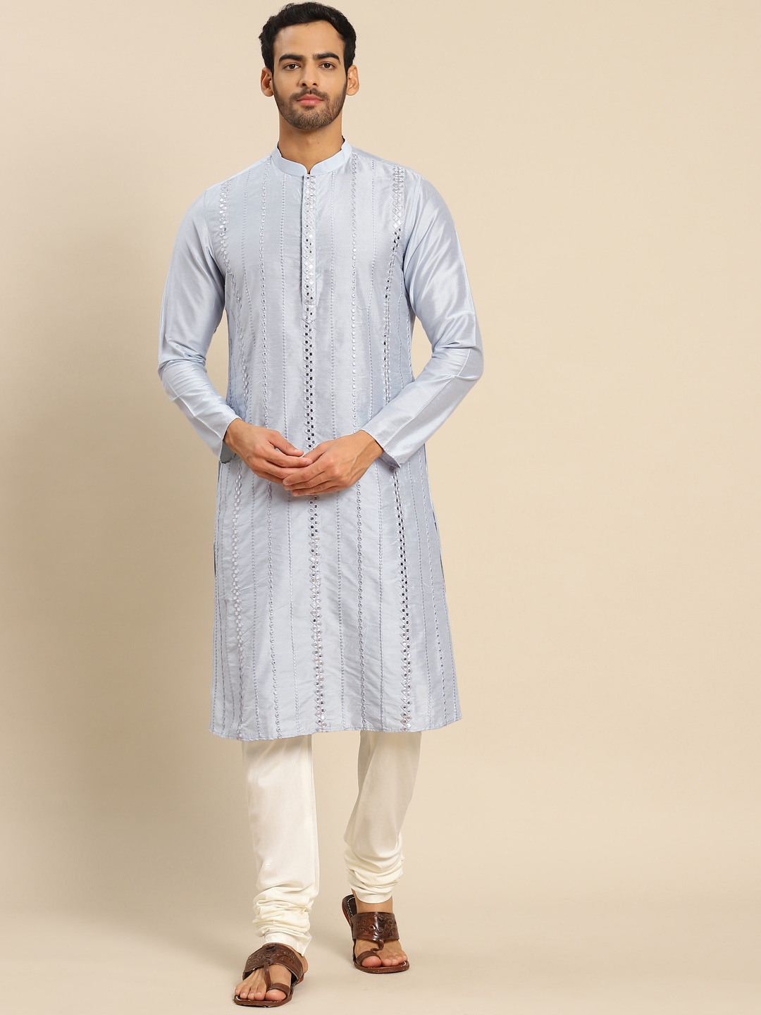 

KISAH Men Blue Embellished Mirror Work Kurta