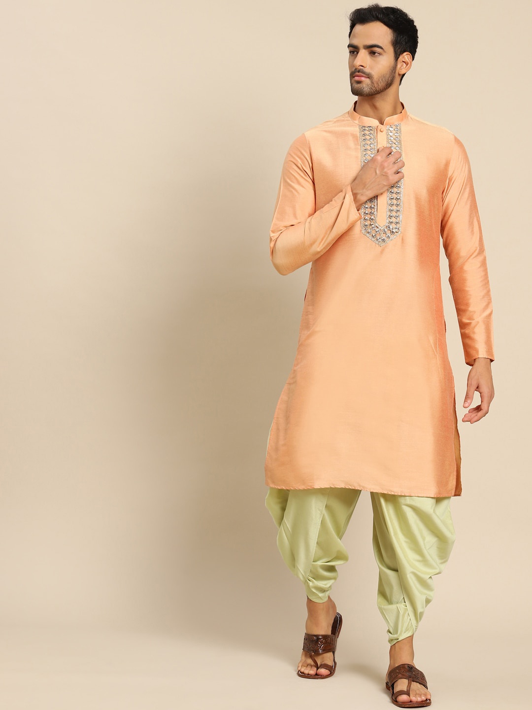 

KISAH Men Orange Embellished Straight Kurta