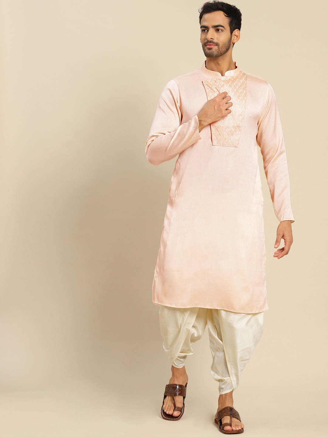 

KISAH Men Peach-Coloured Thread Work Pathani Kurta