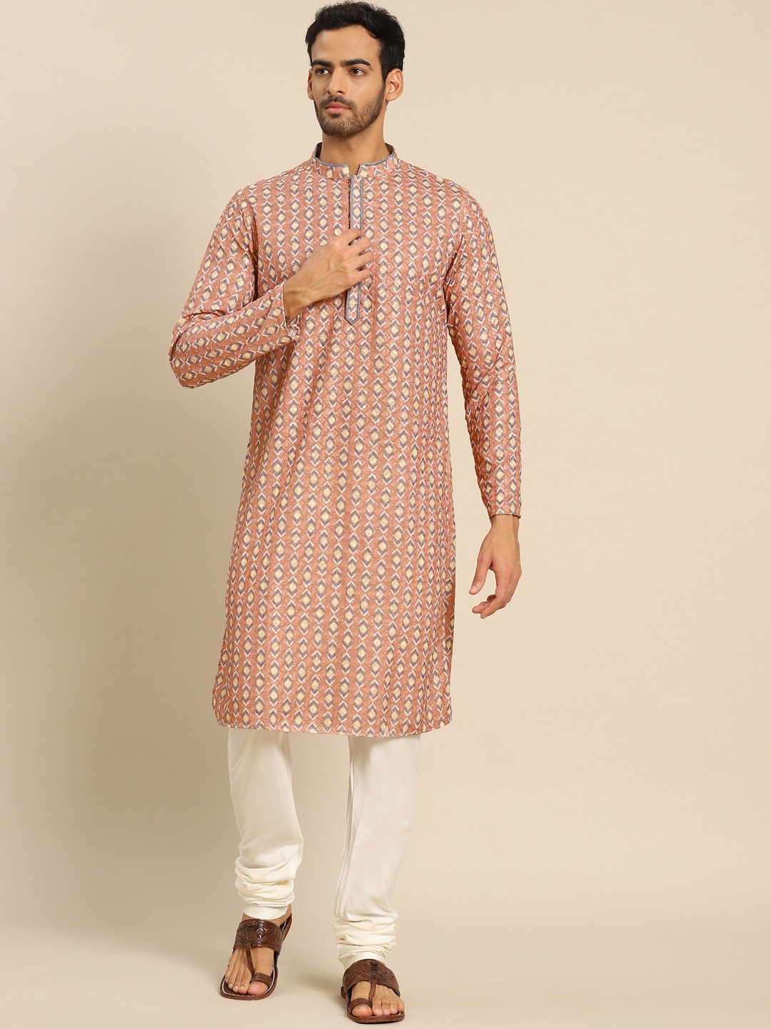 KISAH Men Peach-Coloured Geometric Embroidered Kurta