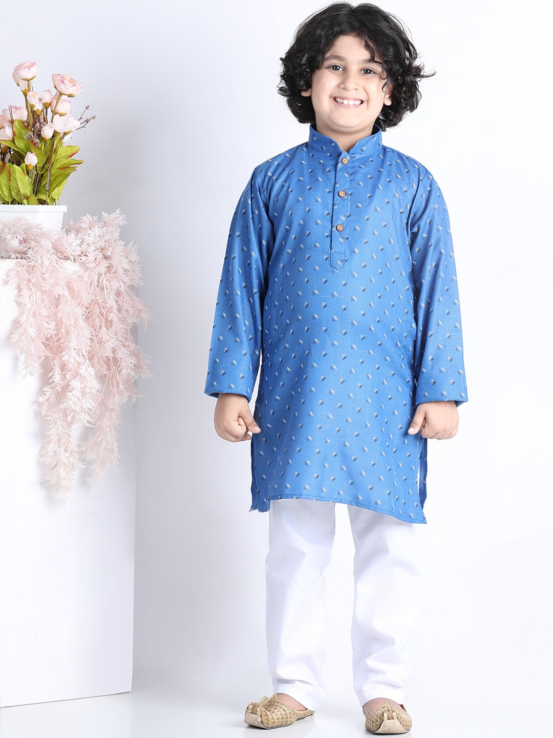 

Kidling Boys Blue Floral Kurta with Pyjamas