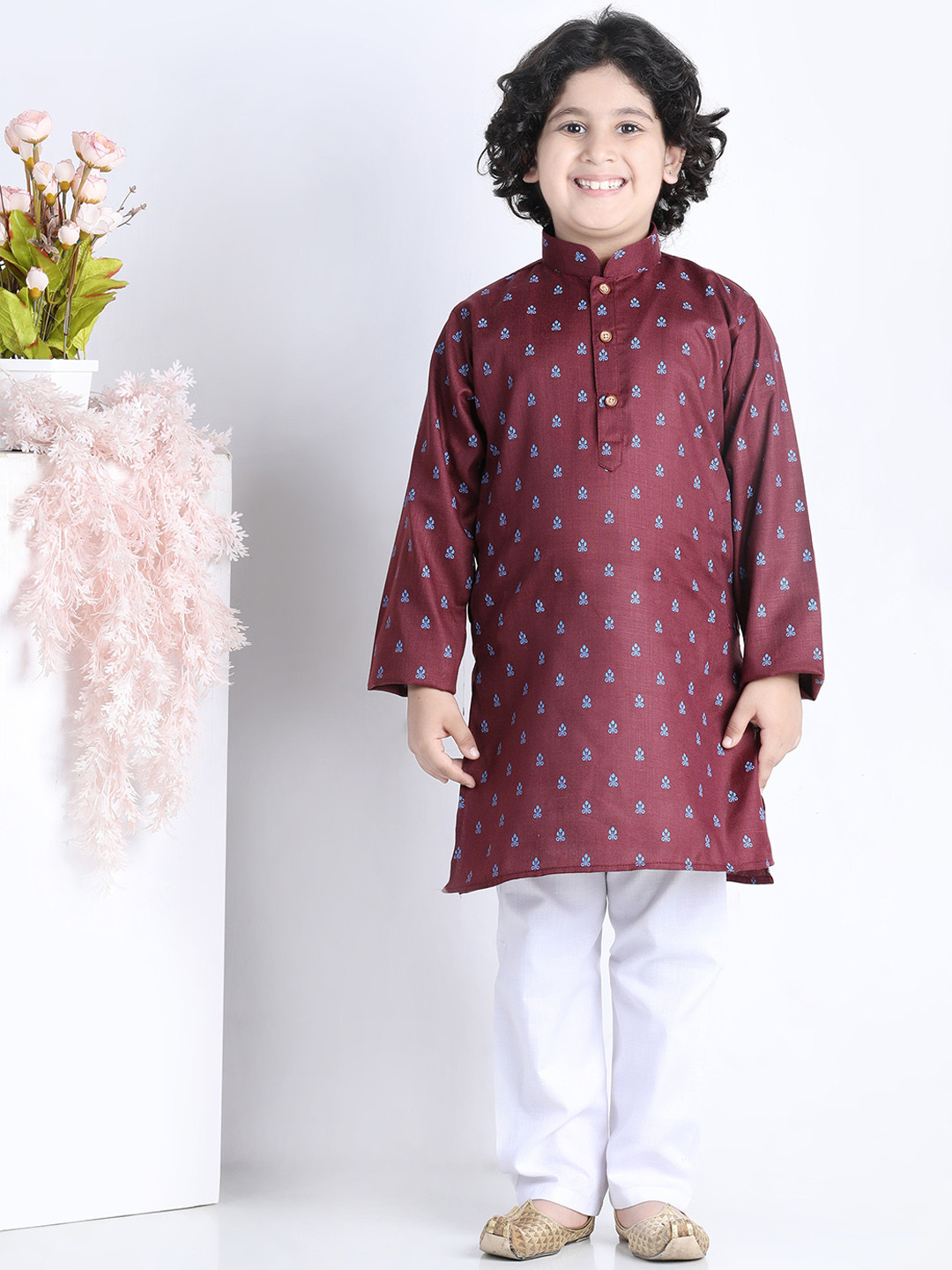

Kidling Boys Burgundy Ethnic Motifs Printed Kurta with Pyjamas & With Dupatta