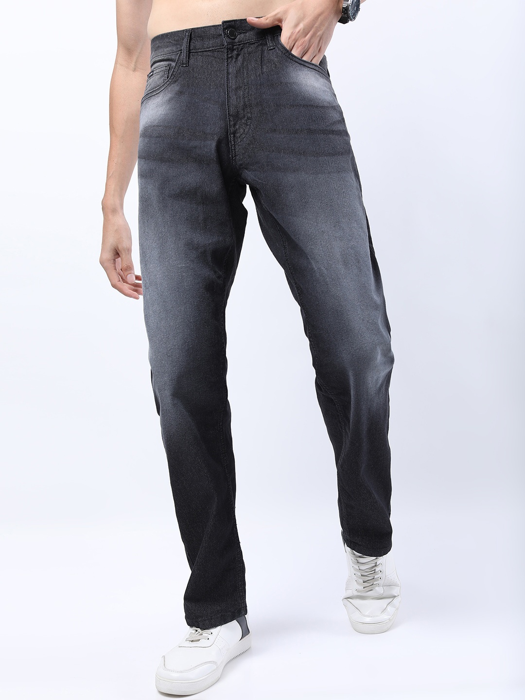 

HIGHLANDER Men Black Straight Fit Clean look Light Fade Stretchable Jeans