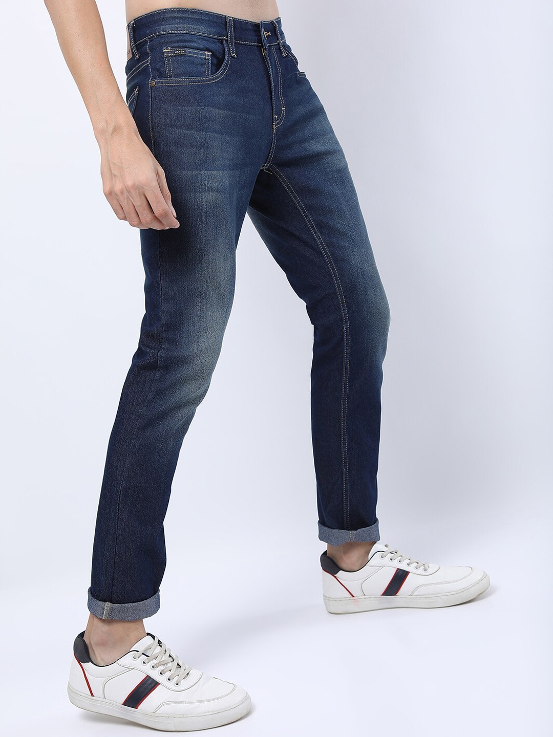 

KETCH Men Blue Slim Fit Light Fade Stretchable Jeans